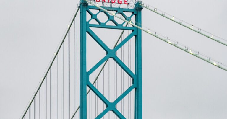 Immigrant advocates alarmed by apparent rise in detentions at Ambassador Bridge