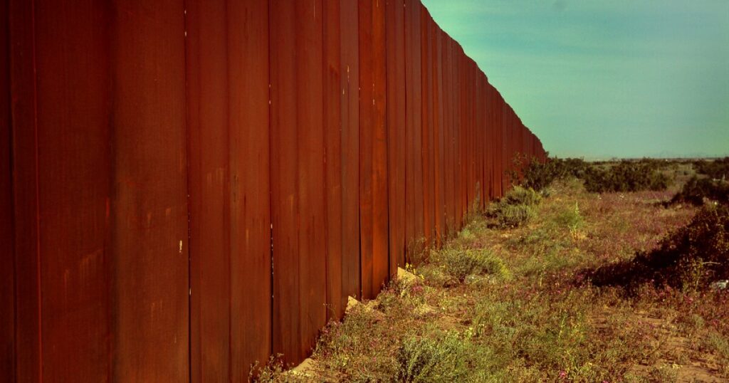 Interior transfers thousands of acres of public land along border to Department of Defense