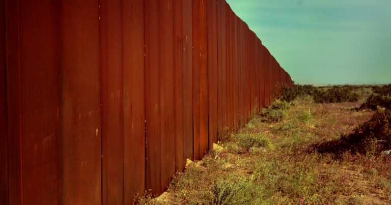 Interior transfers thousands of acres of public land along border to Department of Defense
