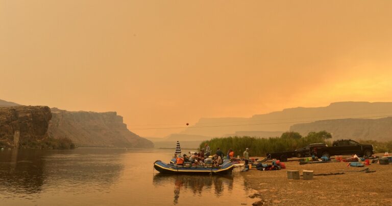 Dragon Bravo Fire smoke casts shadow over Marble Canyon, Lees Ferry