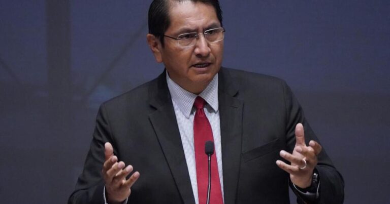 Nez announces second bid to challenge Crane for congressional seat