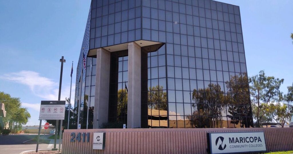 Maricopa County Community Colleges see record enrollment growth, outpacing 4-year schools