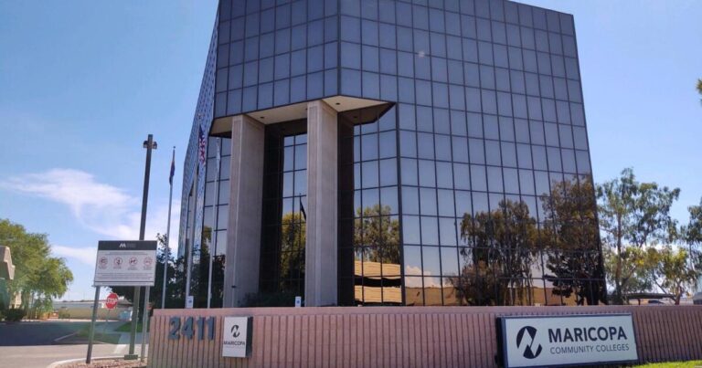 Maricopa County Community Colleges see record enrollment growth, outpacing 4-year schools