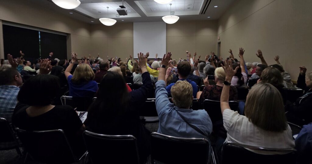 Residents bring concerns about federal budget to townhall with elected officials in SE Michigan