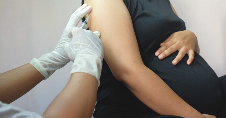 State urges COVID vaccine for pregnant women, kids