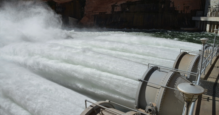 Groups sound alarm on ‘impending crisis’ at Glen Canyon Dam as long-term drought intensifies