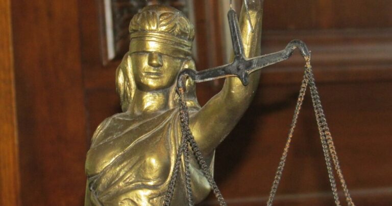 Governor's attorneys argue court can't force her to call special election