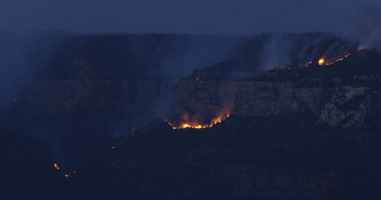 'Fire clouds' over Arizona and Utah wildfires are creating their own erratic climate