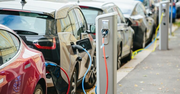 Record electric vehicle sales expected in third quarter due to expiring fed tax credit