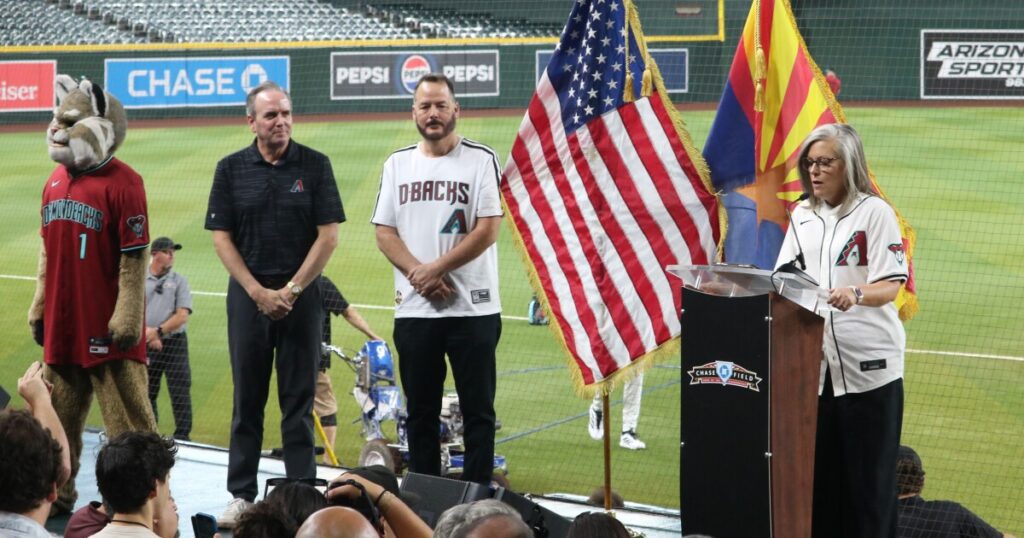 Hobbs, Diamondbacks celebrate public funding for Chase Field repairs