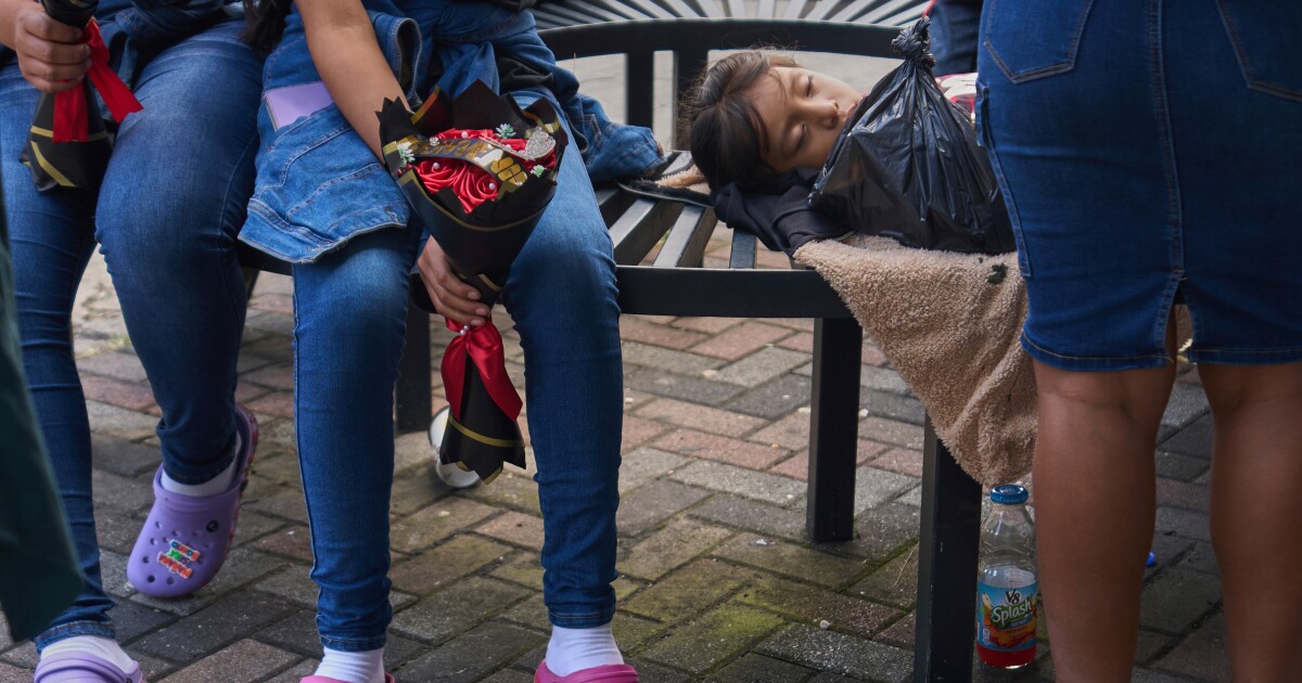 Federal judge in AZ blocks removal of Guatemalan and Honduran children