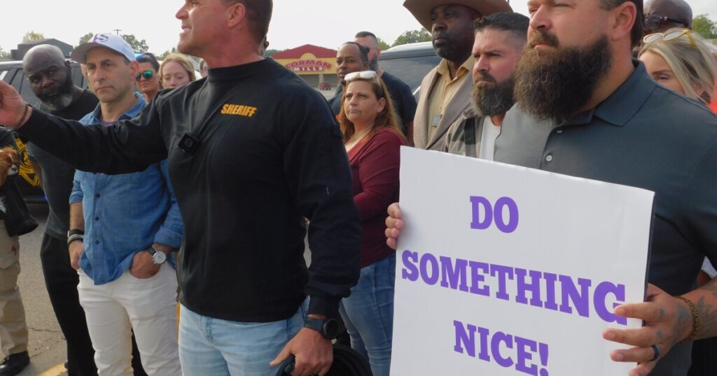 Organizers announce National Unity Day, as a way to counter growing national division