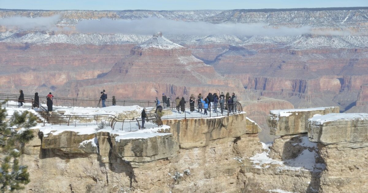 Keeping Grand Canyon open during shutdown puts Arizona’s gem at risk
