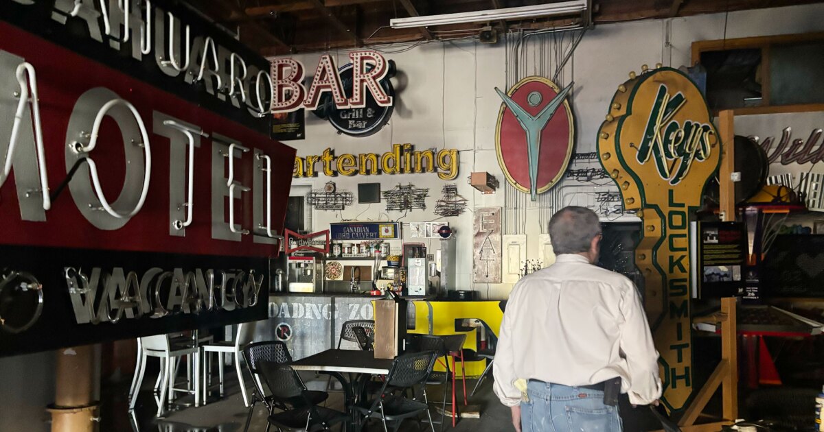 Weekend fire destroys 500 items in Tucson's Ignite Sign Art Museum