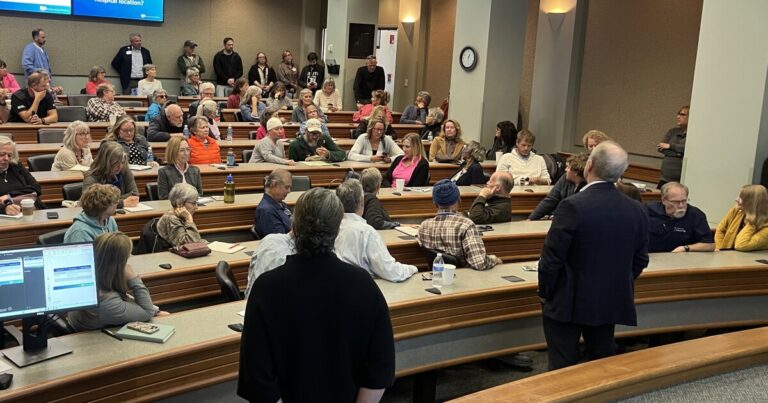 Future of hospital hill; Flagstaff residents weigh in at NAH forum