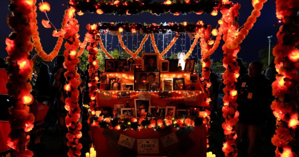 Mexican Americans balance tradition, modernity in Day of the Dead celebrations