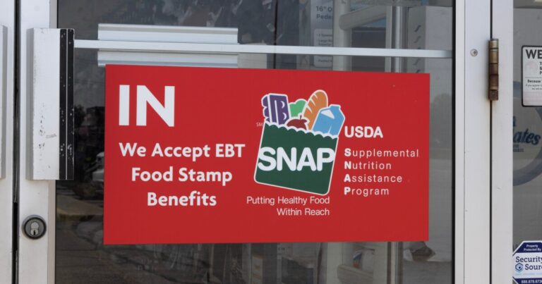 Michiganders hurry to spend SNAP benefits as federal government resumes program under court order