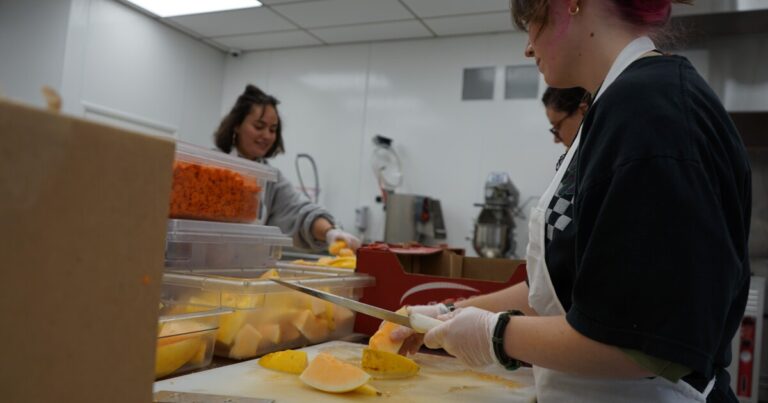 SNAP recipients turn to local food banks as monthly benefits are delayed