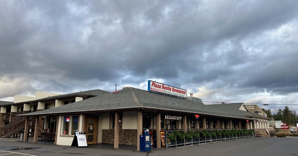 Free meals at Grand Canyon build community and help employees recover from shutdown