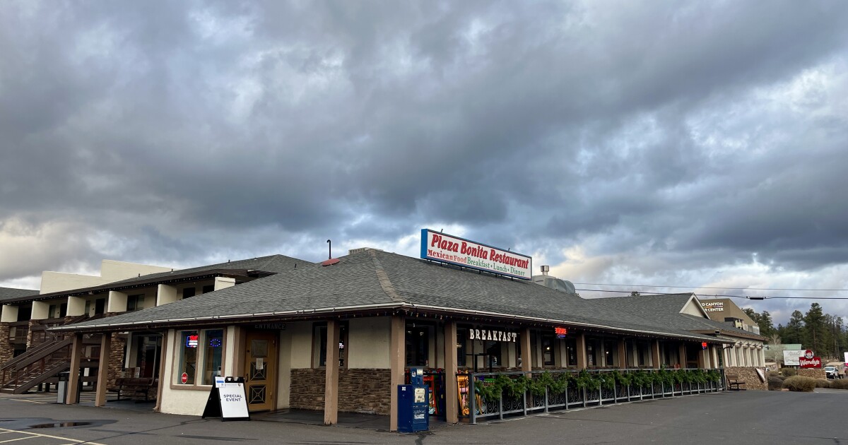 Free meals at Grand Canyon build community and help employees recover from shutdown