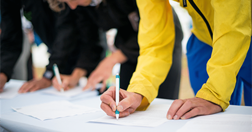 State Senate approves ban on paying petition circulators by the signature