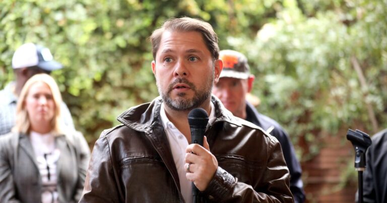 Sen. Gallego calls for Republicans to extend health insurance subsidies in Tucson town hall