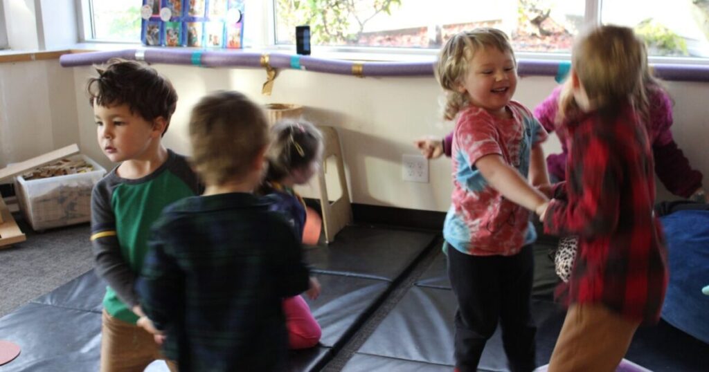 Pair of bipartisan Michigan lawmakers pursues federal childcare affordability