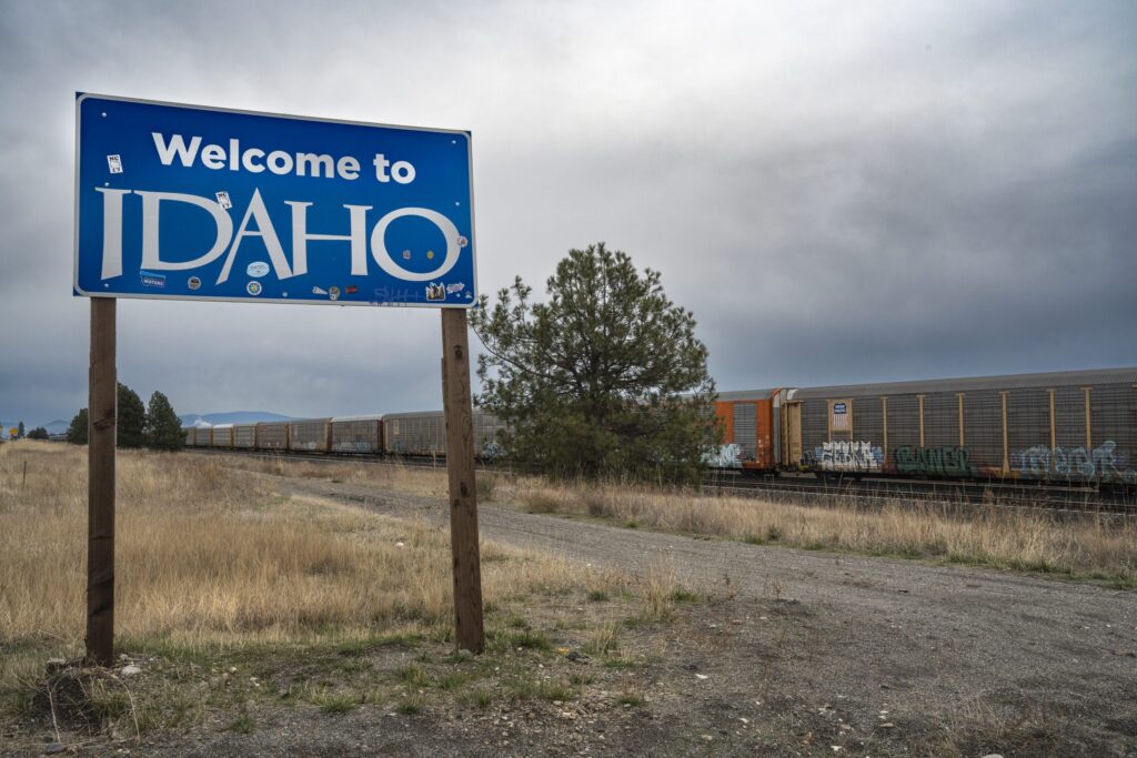 A Republican homeschooling mom came to love her public schools. Now she’s fighting other conservatives she thinks will destroy them