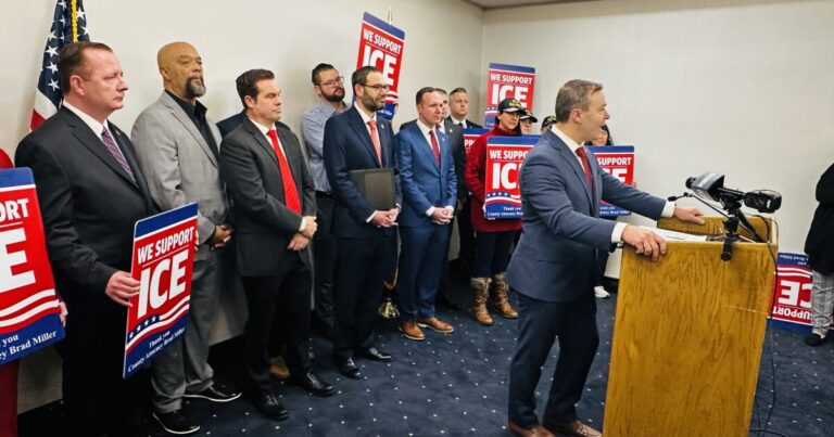 Pinal County supervisors to take county attorney to court over 287(g) agreement with ICE