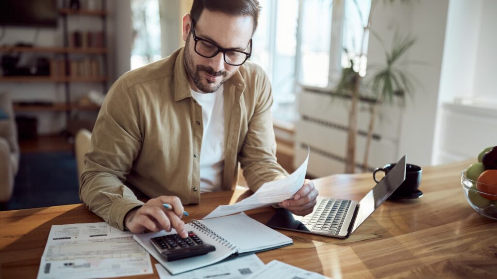 Experts warn against relying on AI for tax returns this season