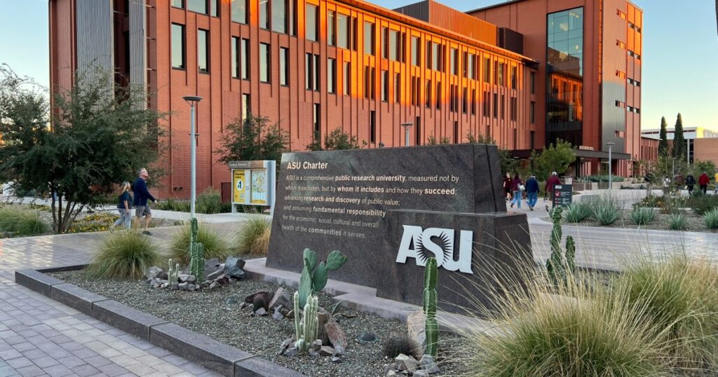 Most college students say professors encourage them to share their views