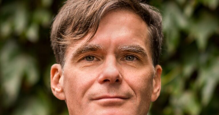 A surrealism exhibit led this doctor to better understand his dementia patients — and help them