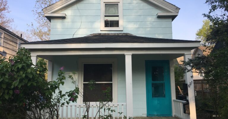 Advocates, Democratic lawmakers gather to talk housing affordability