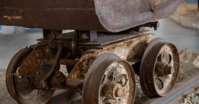Students race ore carts, use hammer and steel chisel at University of Arizona mining games