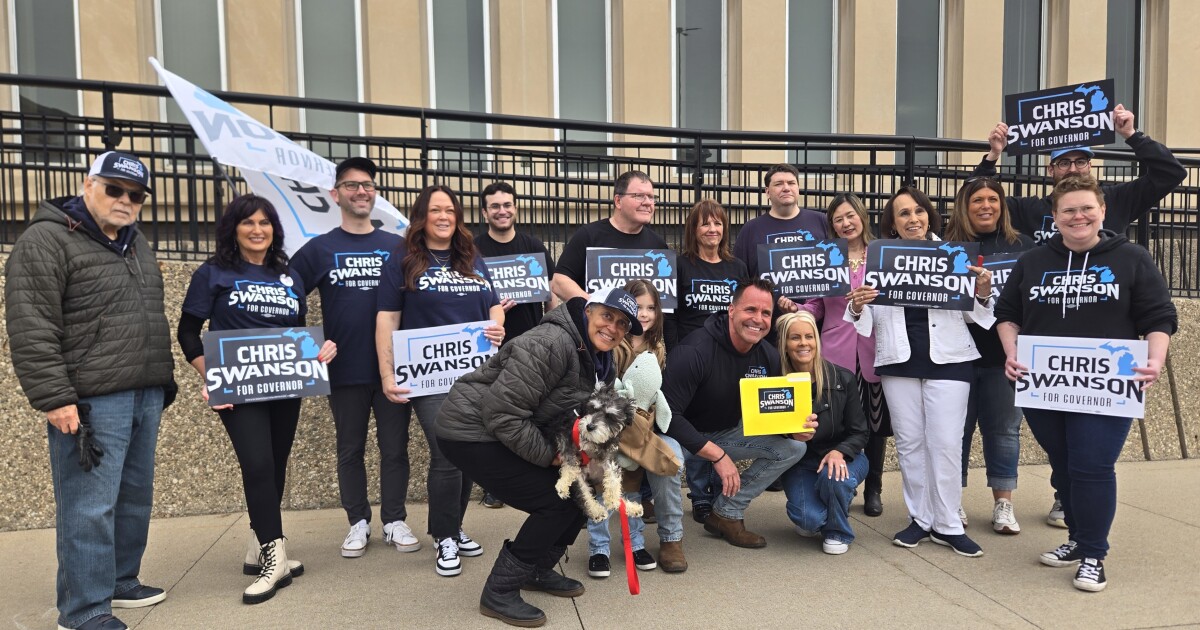 Chris Swanson files nominating paperwork in campaign for governor