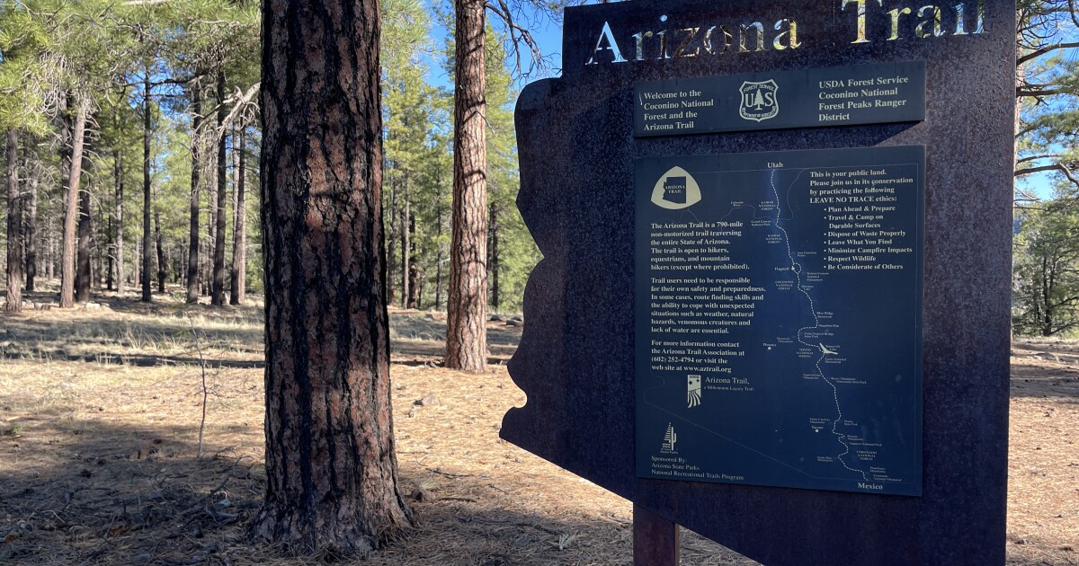 Hikers Highlight Economic Impact of Federal Lands on Arizona Economy - Kitchen Table News Conservation groups highlight economic impact of Arizona’s public lands
