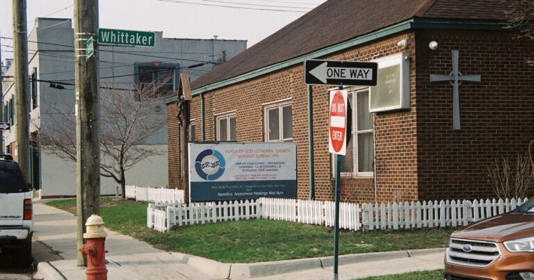 Where uninsured pregnant women in Michigan go when the safety net doesn't catch them