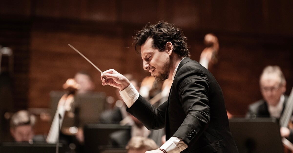 Phoenix Symphony’s new music director says he's 'nobody without an orchestra'