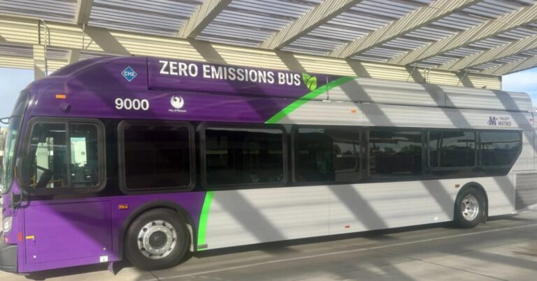 Phoenix plans to sell hydrogen-powered bus after losing Biden-era grant