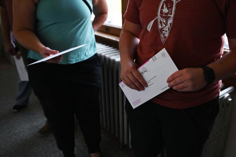 Elections experts skeptical of Trump restrictions on mail-in voting