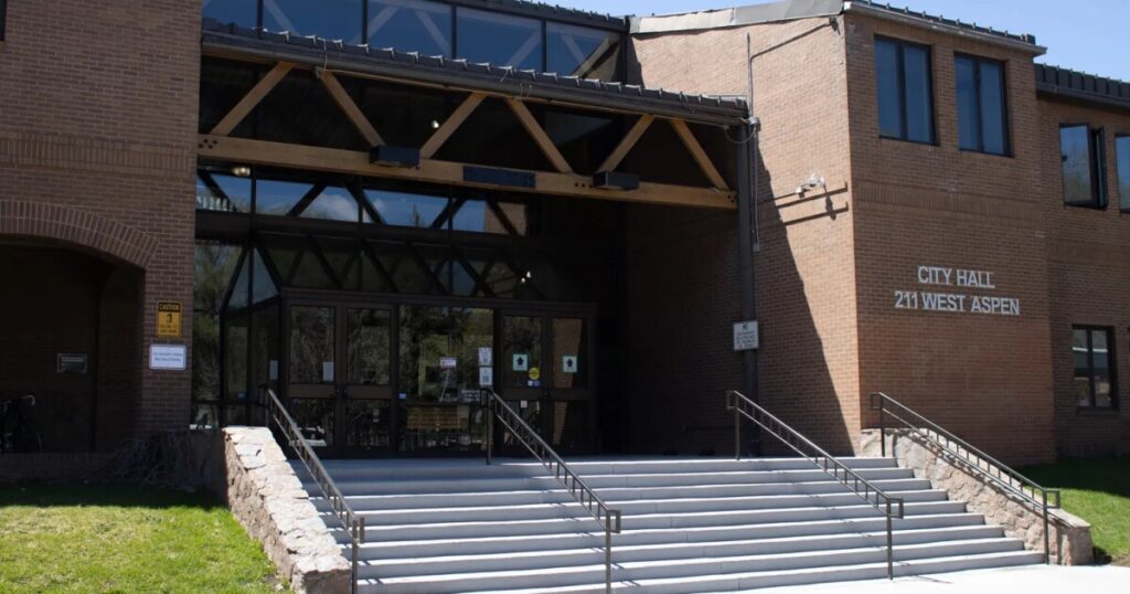 Flagstaff council renames Columbus Avenue, extends Switzer Canyon Drive