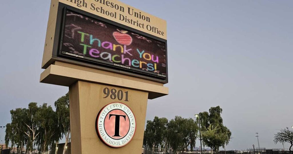Tolleson superintendent sues Rep. Gress, alleging defamation