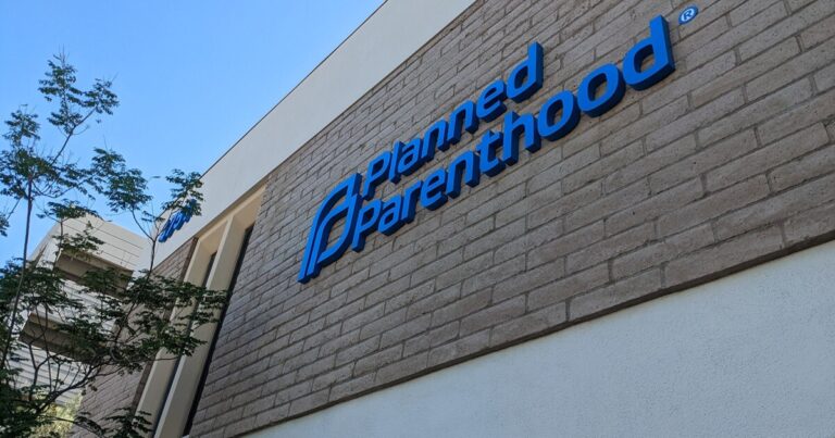 Trump Administration Launches Moms.gov Resource Hub for Mothers