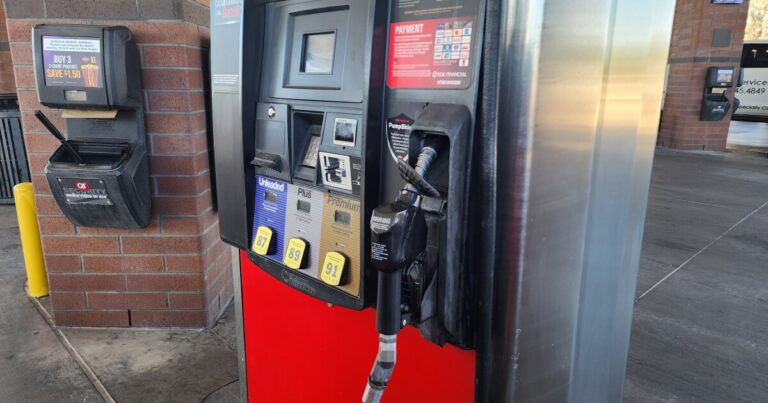 Gas prices drop after Iran deal; summer demand may keep them steady Gas prices drop after Iran deal; summer demand may keep them steady