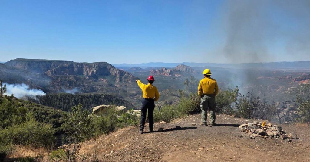 Crews brace for windy, dry weekend as work continues on Pocket Fire