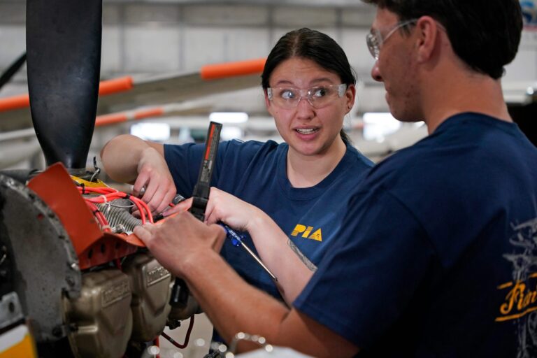 AI Concerns Overshadow Looming U.S. Workforce Shortage Crisis AI Concerns Overshadow Looming U.S. Workforce Shortage Crisis