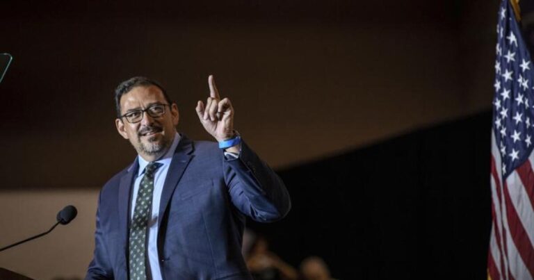Arizona Rejects Federal Help, Affirms Compliance with Voter Laws