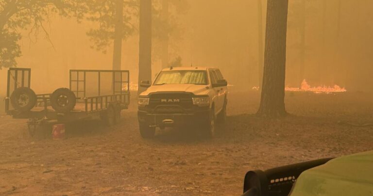 Firefighters Battle Growing Pocket Fire, Air Quality Concerns Persist Firefighters Battle Growing Pocket Fire, Air Quality Concerns Persist