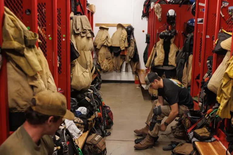 Inside the World of Missoula’s Elite Smokejumpers Fighting Wildfires Inside the World of Missoula’s Elite Smokejumpers Fighting Wildfires