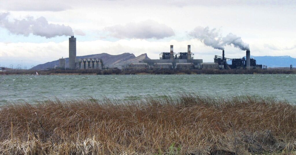 Navajo Nation Debates Coal Mine Expansion Amid Economic, Health Concerns